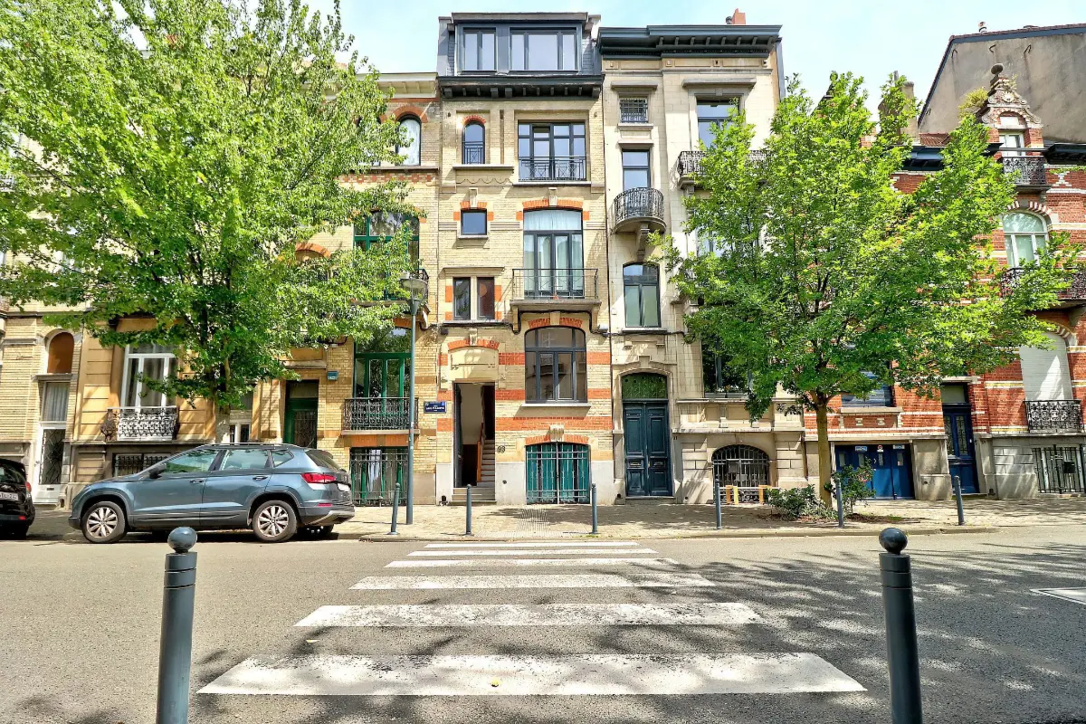 Mixgebouw te  koop in Schaarbeek 1030 1200000.00€ 3 slaapkamers 282.00m² - Zoekertje 802340