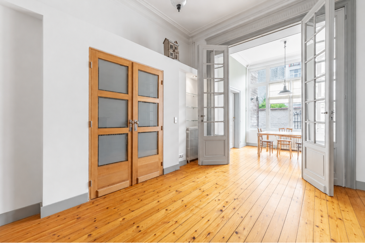 Huis te  koop in Etterbeek 1040 895000.00€ 5 slaapkamers 325.00m² - Zoekertje 803573