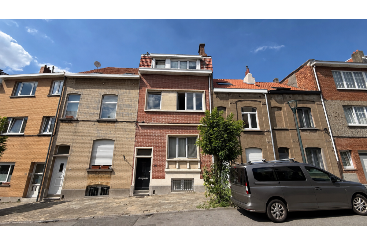 Maison à vendre à Woluwe-Saint-Lambert 1200 675000.00€ 4 chambres 300.00m² - annonce 804983
