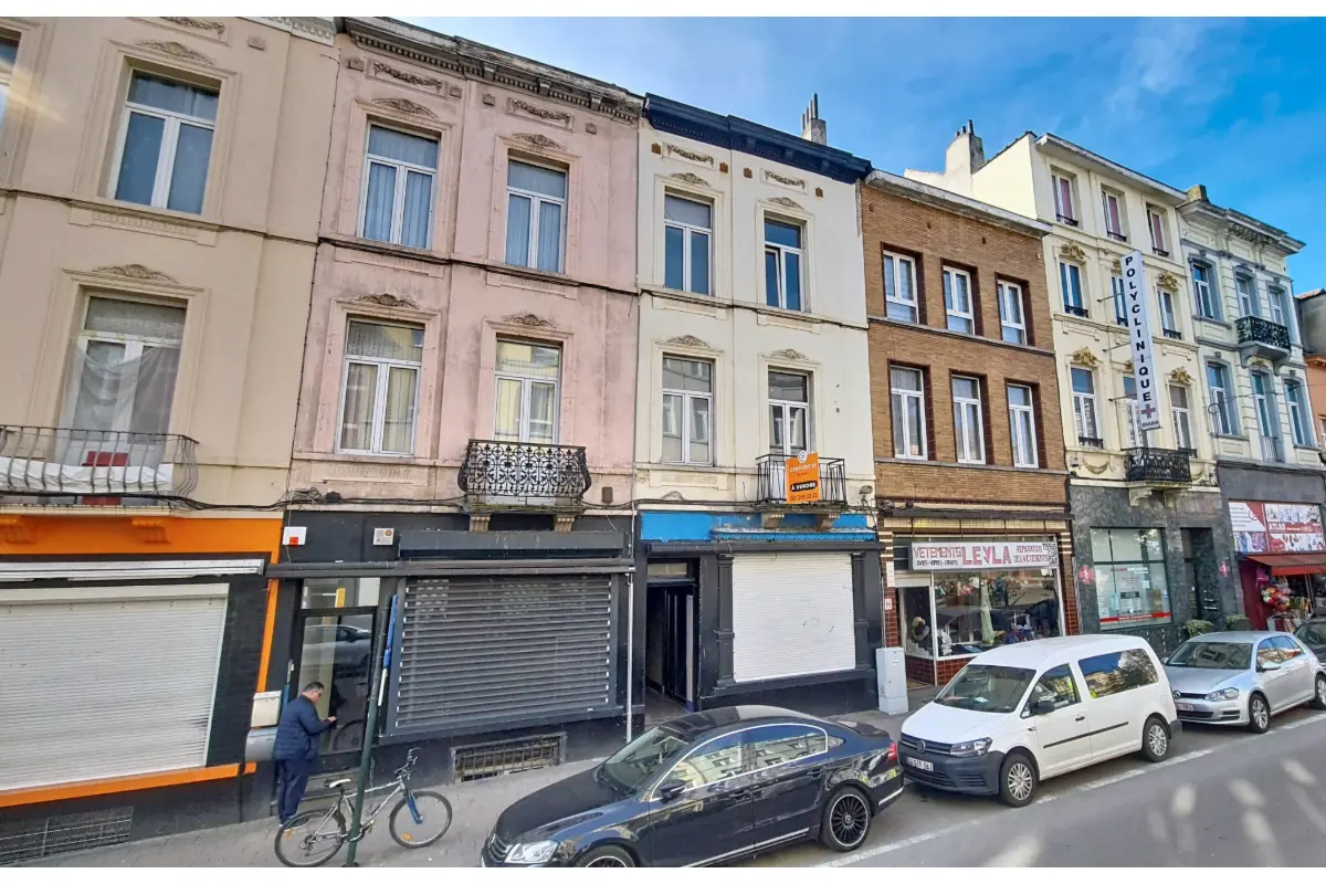Huis te  koop in Laken 1020 390000.00€ 4 slaapkamers 181.00m² - Zoekertje 805834