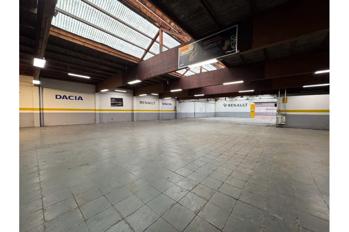 Handelszaak te  koop in Anderlecht 1070 1100000.00€  slaapkamers 1267.00m² - Zoekertje 806779