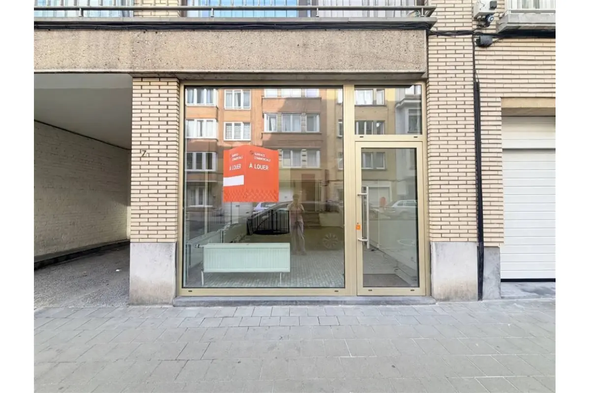 Commerce à louer à Etterbeek 1040 895.00€  chambres 40.00m² - annonce 806930