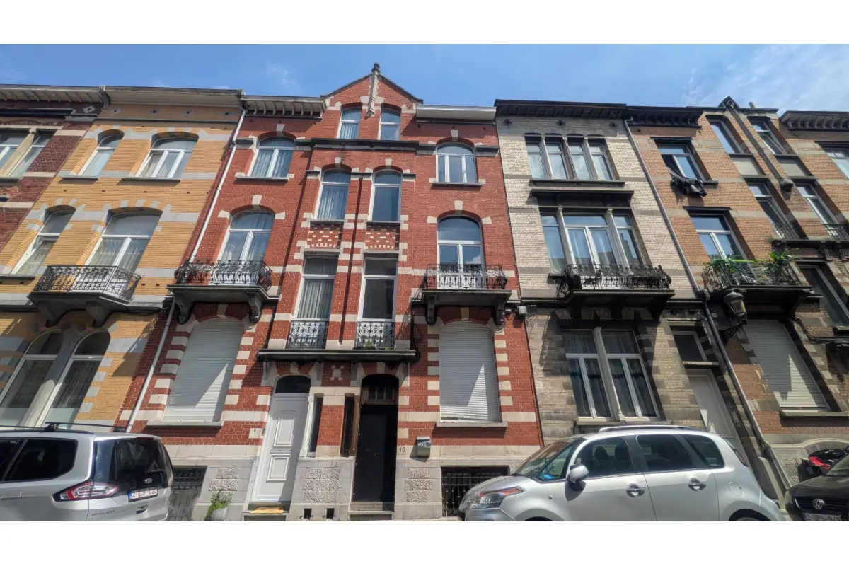 Mixgebouw te  koop in Schaarbeek 1030 450000.00€ 4 slaapkamers 236.00m² - Zoekertje 807175