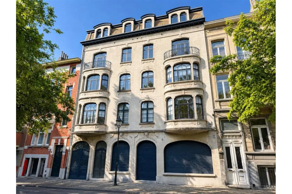 Penthouse te  koop in Sint-Gillis 1060 125000.00€ 2 slaapkamers 112.00m² - Zoekertje 807800