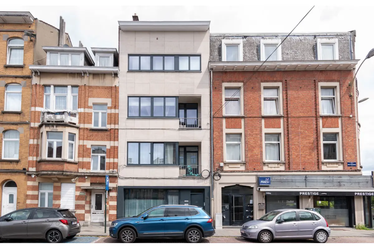 Huis te  koop in Laken 1020 765000.00€ 5 slaapkamers 350.00m² - Zoekertje 808672