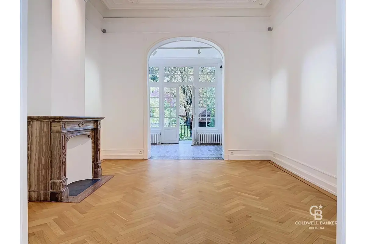 Handelszaak te  huur in Elsene 1050 2600.00€  slaapkamers 85.00m² - Zoekertje 811297