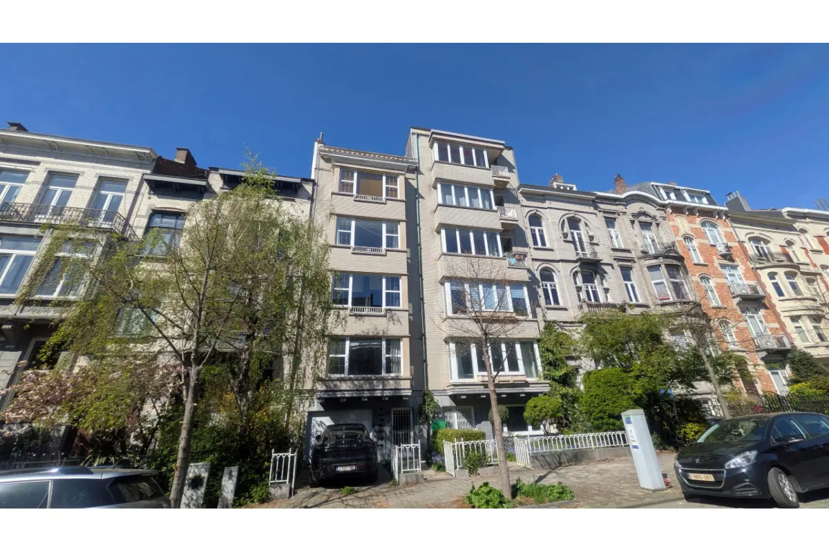 Mixgebouw te  koop in Schaarbeek 1030 900000.00€ 5 slaapkamers 368.00m² - Zoekertje 812007