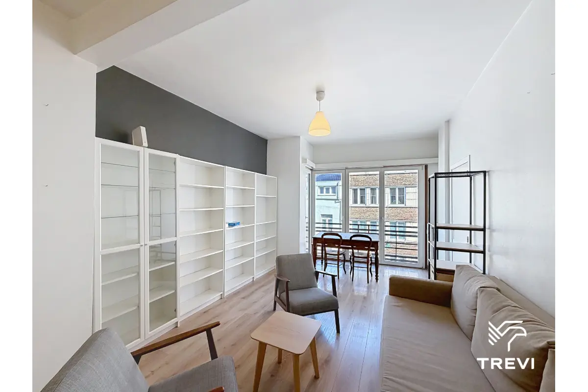 Appartement te  huur in Sint-Jans-Molenbeek 1080 900.00€ 1 slaapkamers 50.00m² - Zoekertje 811877