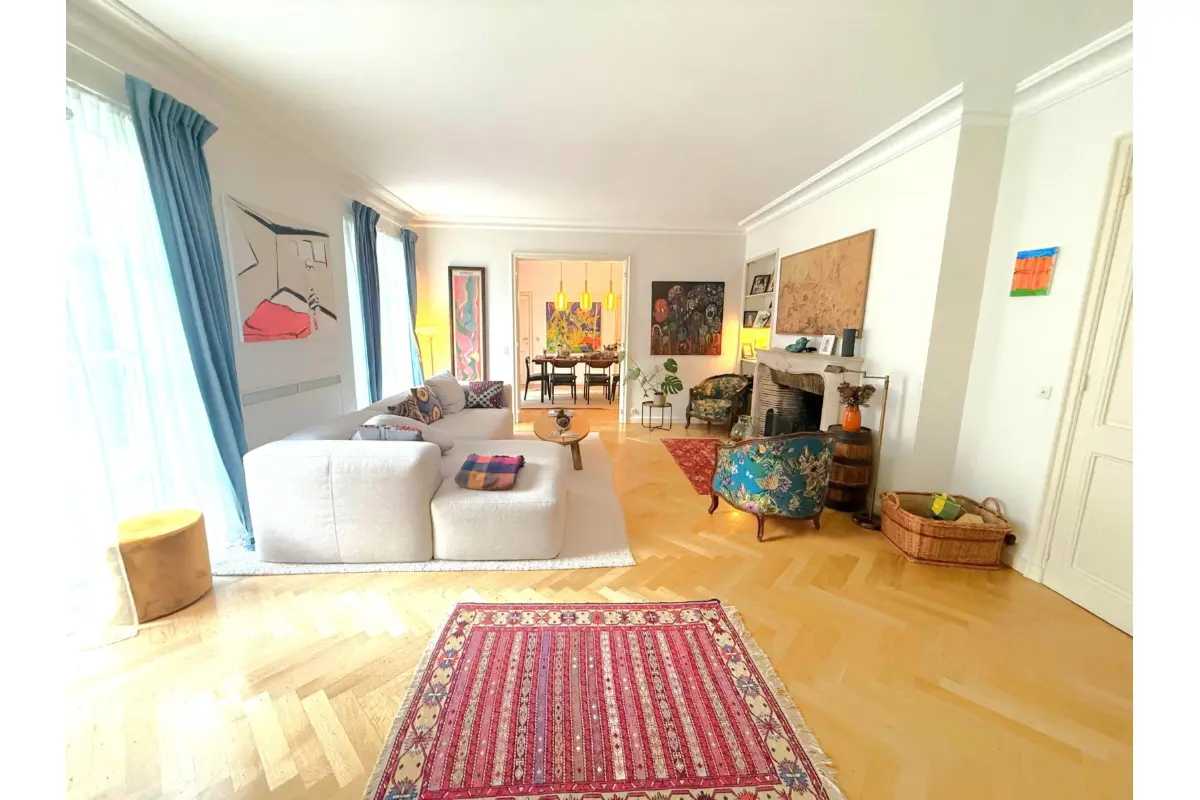 Villa te  huur in Sint-Pieters-Woluwe 1150 4500.00€ 5 slaapkamers 275.00m² - Zoekertje 813809