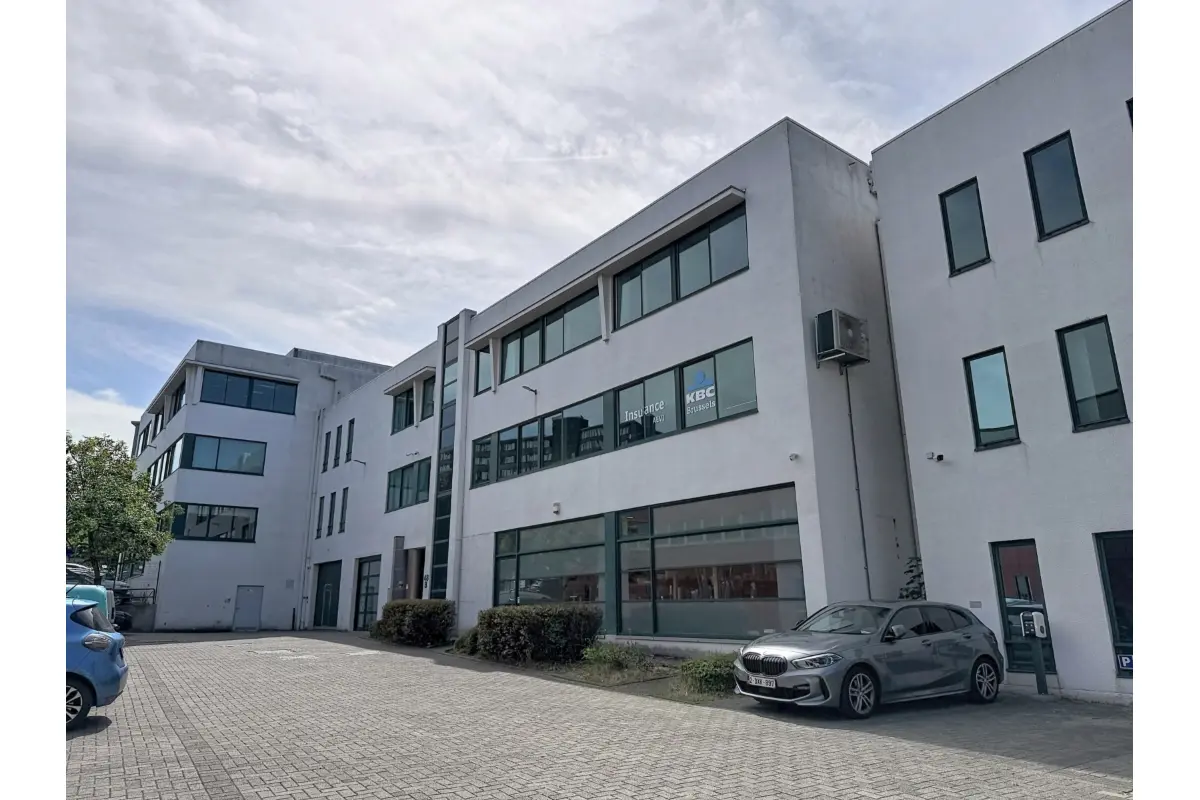 Commerce à vendre à Evere 1140 375000.00€  chambres 287.00m² - annonce 813728