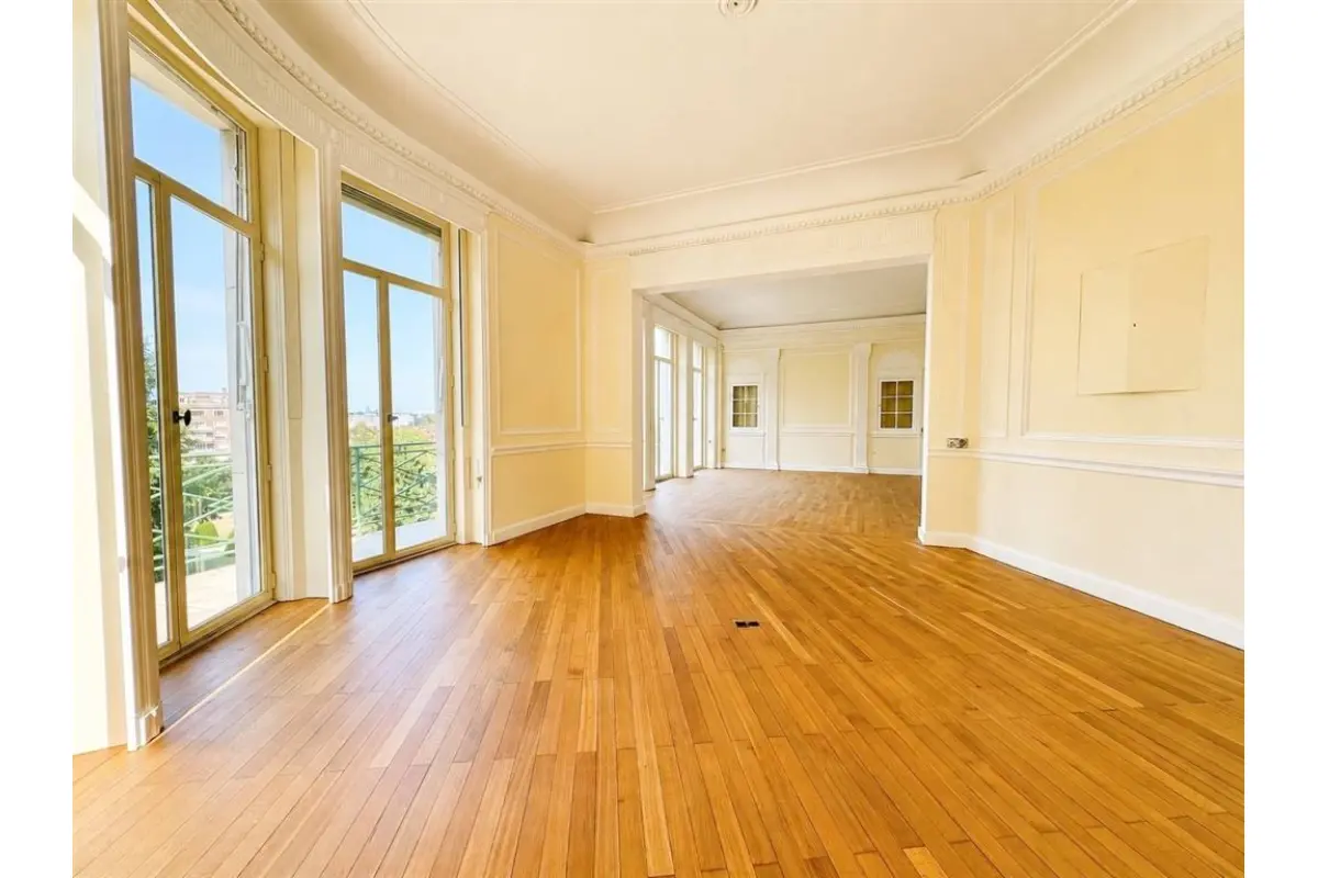 Appartement à  à Ixelles 1050 3500.00€ 4 chambres 411.00m² - annonce 814162