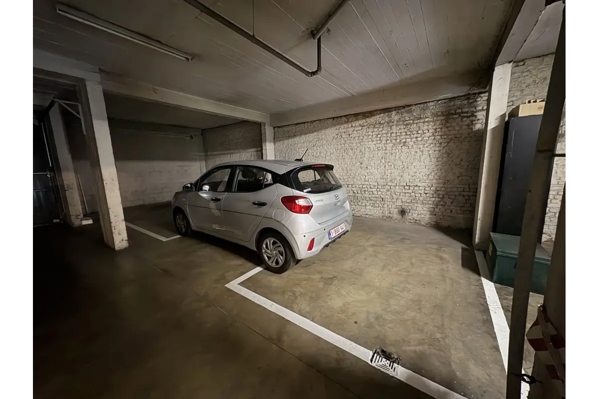 Parking te  koop in Jette 1090 35000.00€  slaapkamers m² - Zoekertje 815904