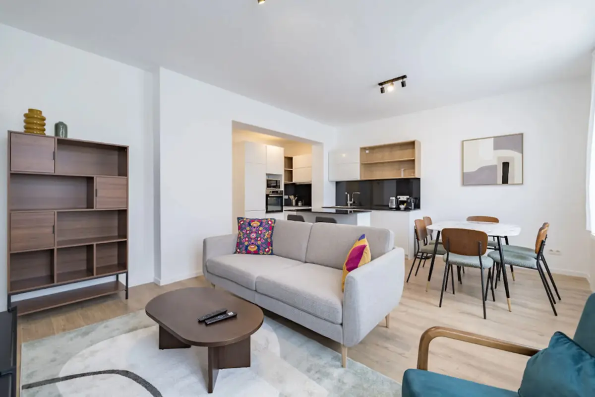 Immeuble mixte à louer à Ixelles 1050 1800.00€  chambres m² - annonce 816164