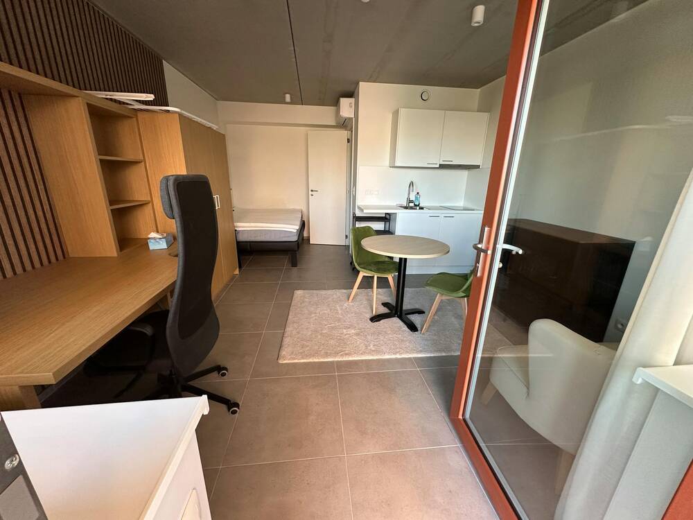 Appartement te  huur in Anderlecht 1070 750.00€ 1 slaapkamers 25.00m² - Zoekertje 795727
