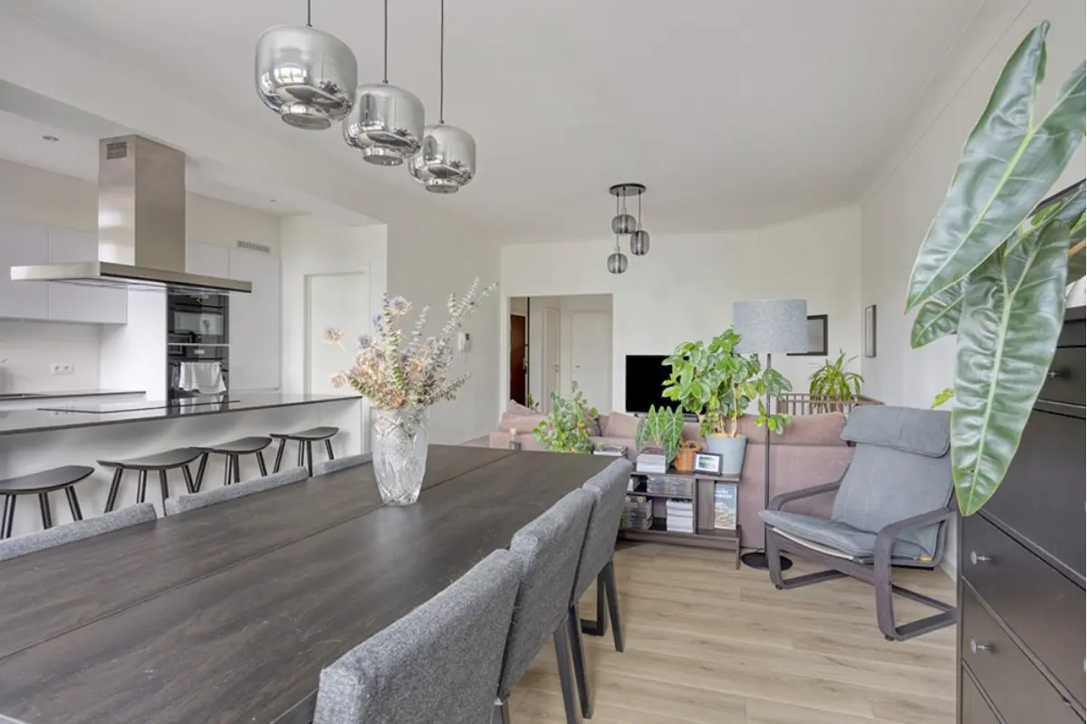 Appartement te  koop in Vorst 1190 449000.00€ 2 slaapkamers 110.00m² - Zoekertje 817053