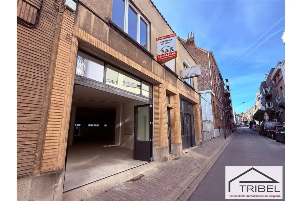 Handelszaak te  in Ukkel 1180 610000.00€  slaapkamers m² - Zoekertje 817116