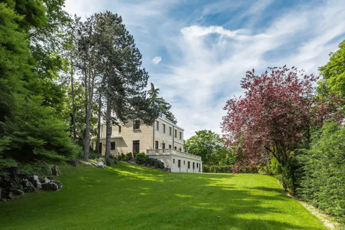 Villa te  in Vorst 1190 0.00€ 7 slaapkamers 800.00m² - Zoekertje 817215