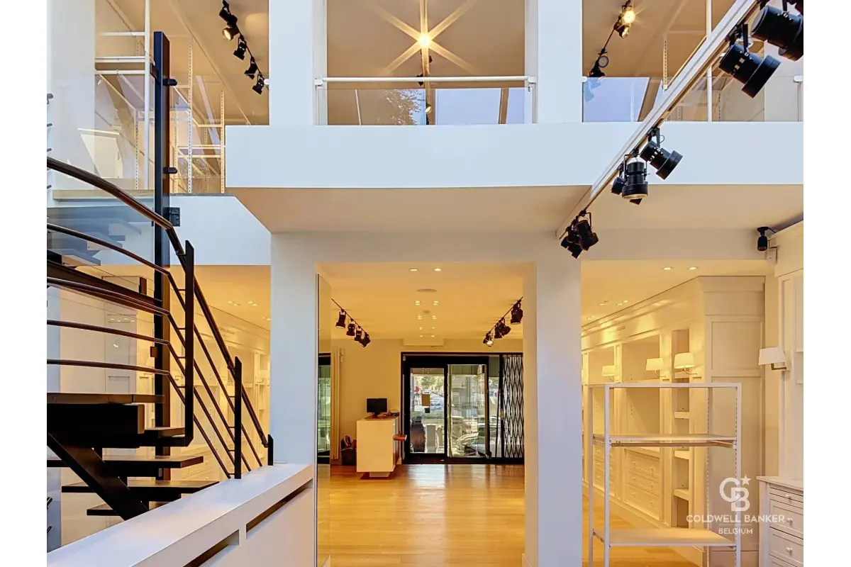 Handelszaak te  huur in Elsene 1050 6500.00€  slaapkamers 350.00m² - Zoekertje 818443