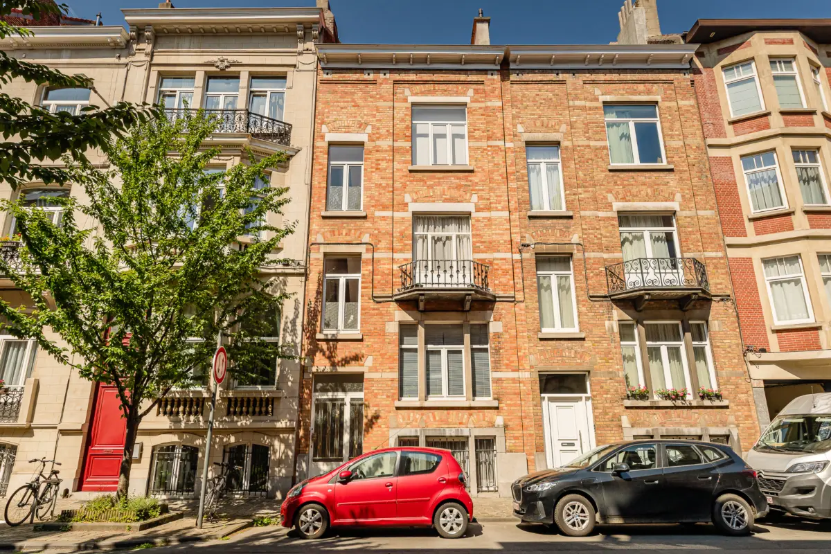 Huis te  koop in Etterbeek 1040 995000.00€ 6 slaapkamers 276.00m² - Zoekertje 818985