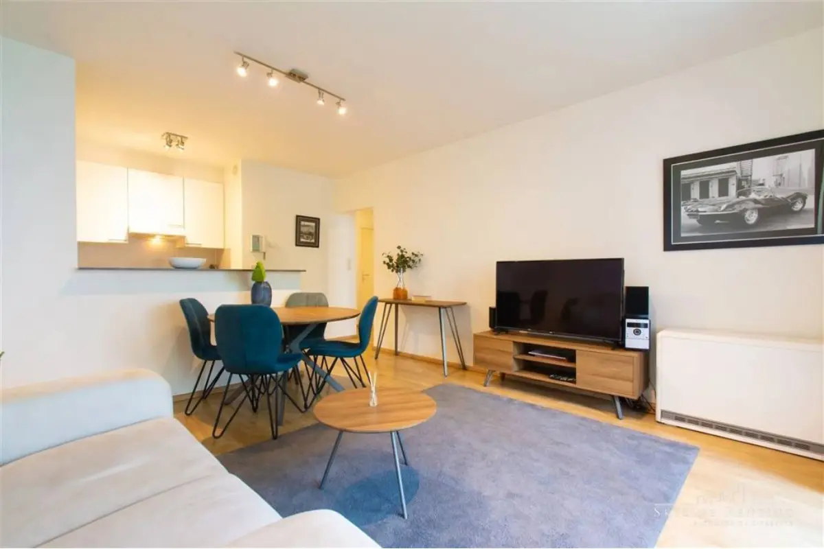 Appartement à louer à Auderghem 1160 1200.00€ 1 chambres 52.00m² - annonce 819009