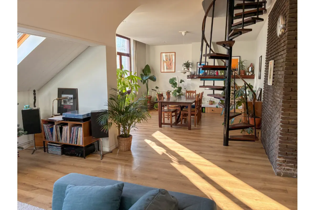 Duplex te  koop in Sint-Jans-Molenbeek 1080 335000.00€ 3 slaapkamers 140.00m² - Zoekertje 819327