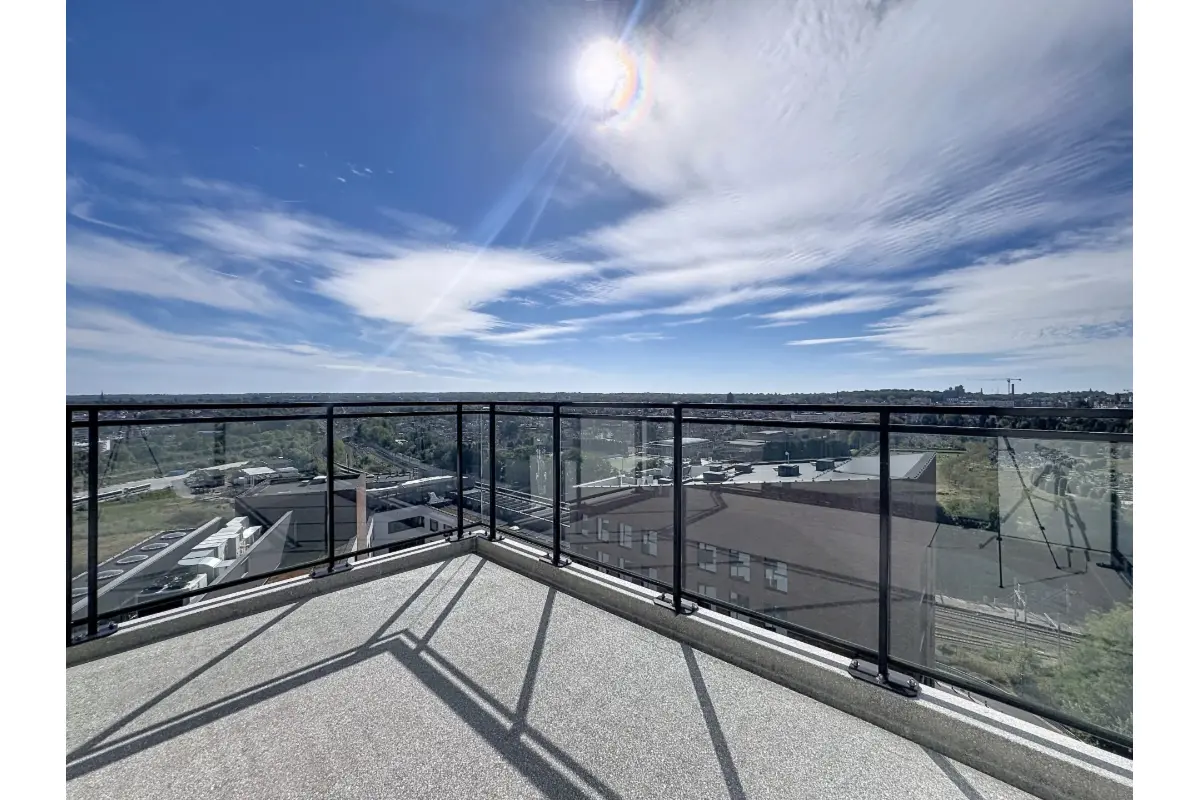 Penthouse te  huur in Elsene 1050 2500.00€ 3 slaapkamers 156.00m² - Zoekertje 819454