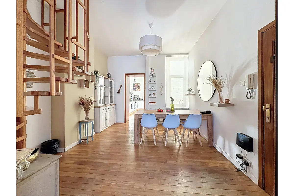 Immeuble de rapport - Immeuble à appartement à vendre à Forest 1190 680000.00€ 6 chambres 325.00m² - annonce 819508