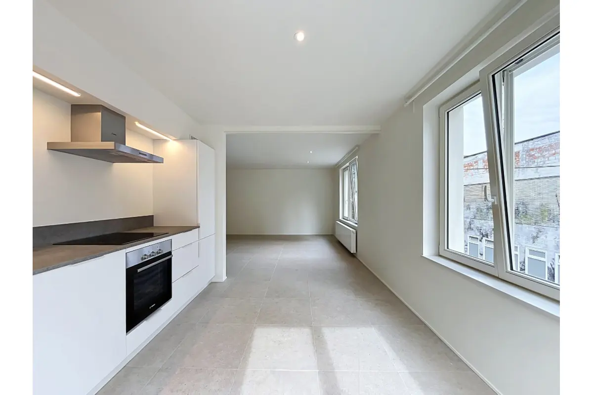 Appartement te  huur in Sint-Jans-Molenbeek 1080 1375.00€ 2 slaapkamers 97.00m² - Zoekertje 820567