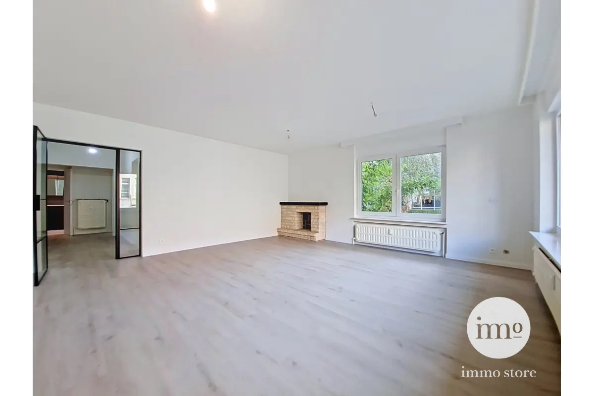 Rez-de-chaussée à louer à Evere 1140 1500.00€ 3 chambres 106.00m² - annonce 820262