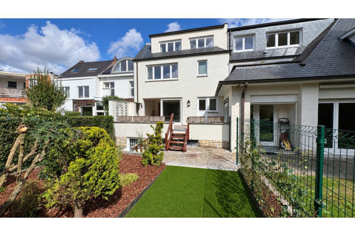 Duplex te  koop in Ukkel 1180 895000.00€ 3 slaapkamers 196.00m² - Zoekertje 820562