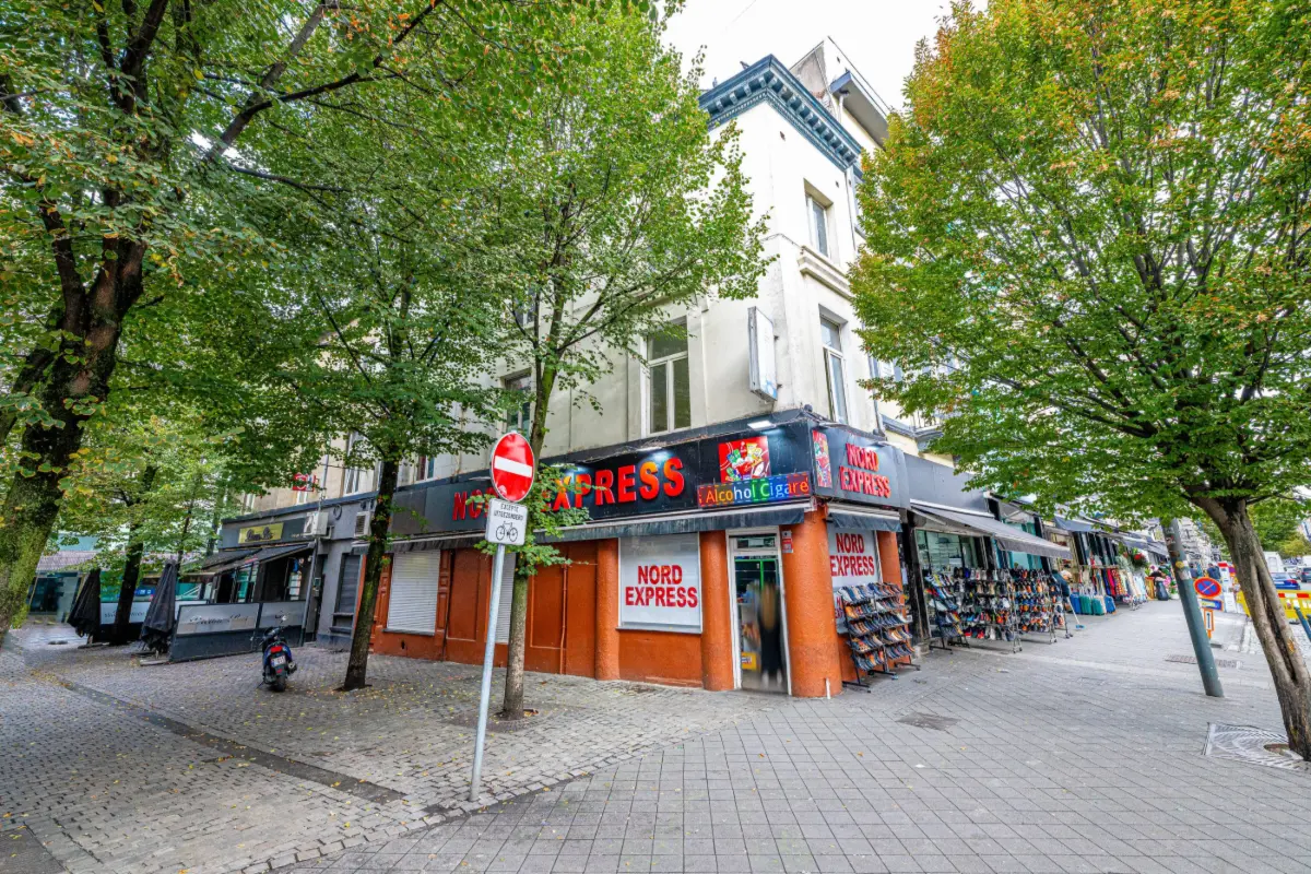 Mixgebouw te  koop in Schaarbeek 1030 670000.00€ 3 slaapkamers m² - Zoekertje 820879