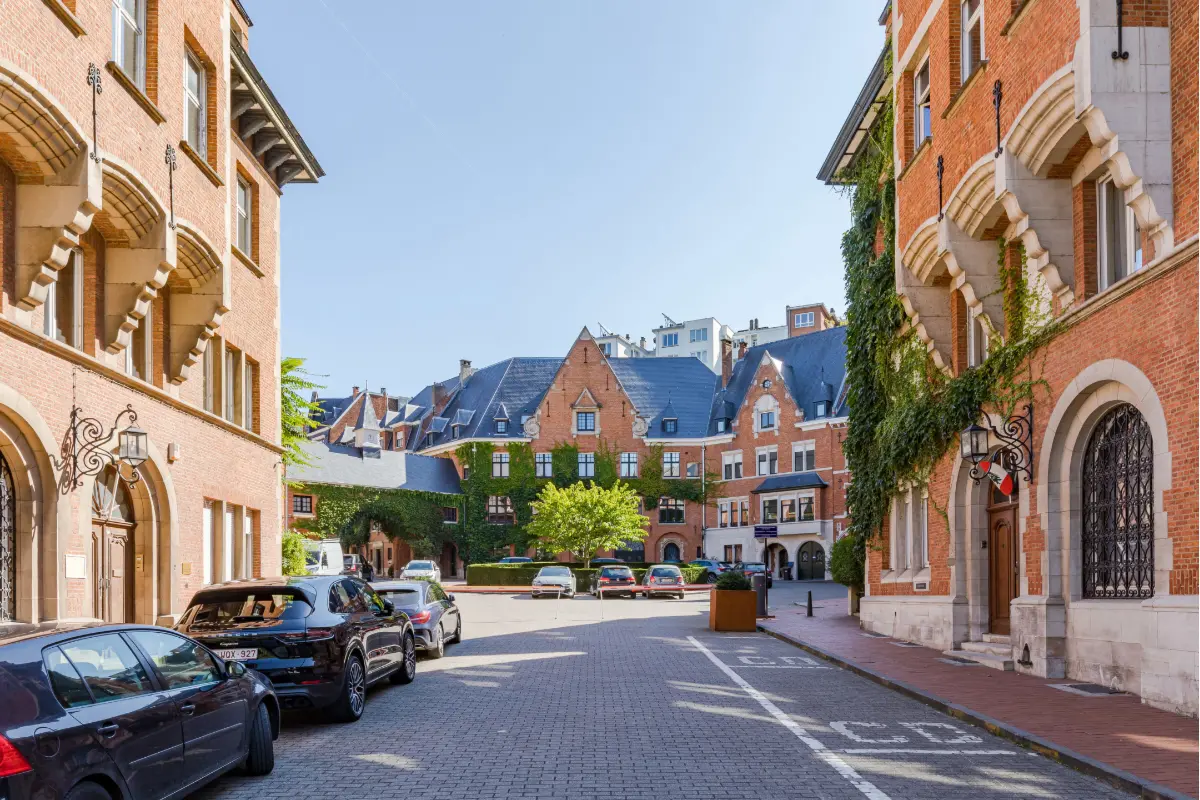 Appartement te  in Elsene 1050 850000.00€ 3 slaapkamers 190.00m² - Zoekertje 823524