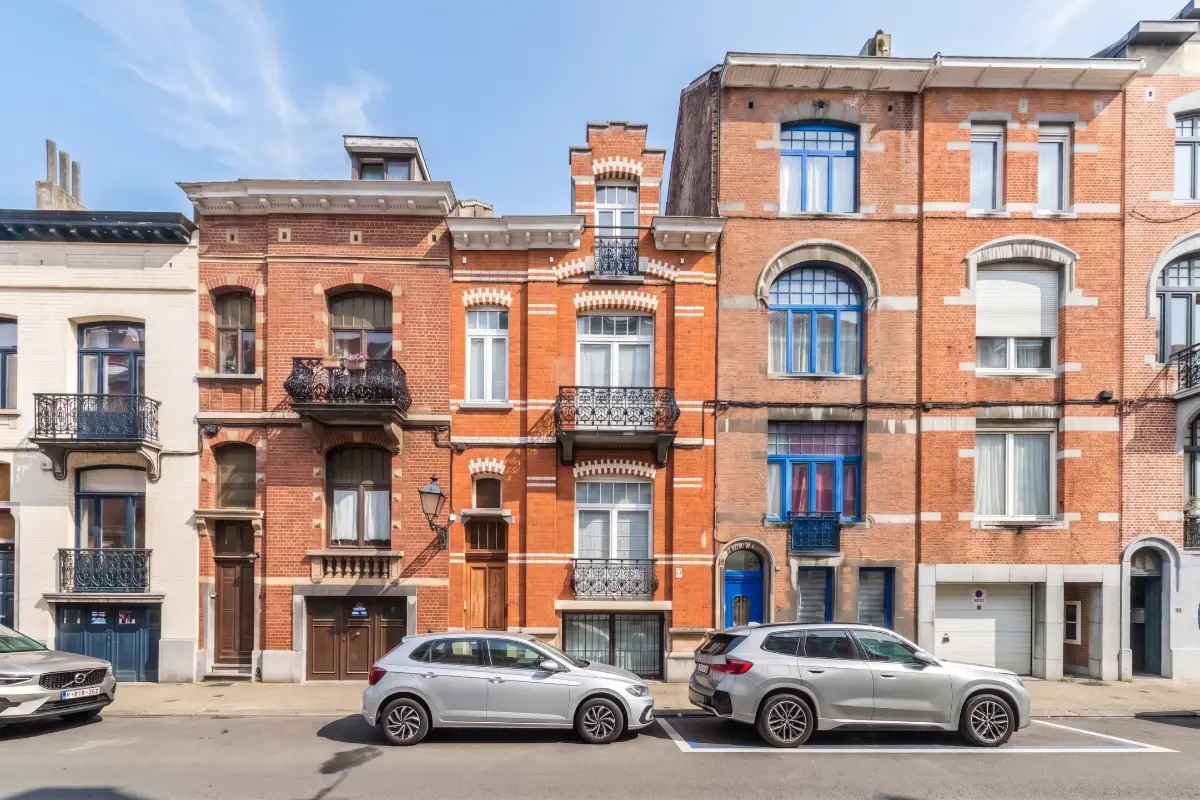Huis te  koop in Etterbeek 1040 790000.00€ 5 slaapkamers 236.00m² - Zoekertje 823756