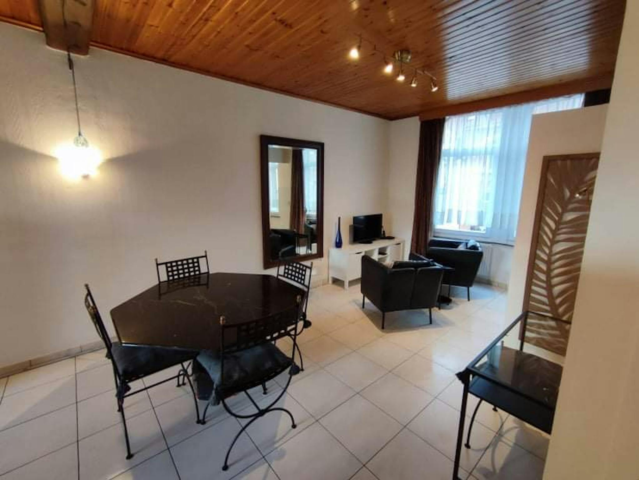 Appartement te  huur in Etterbeek 1040 900.00€ 0 slaapkamers 45.00m² - Zoekertje 795817
