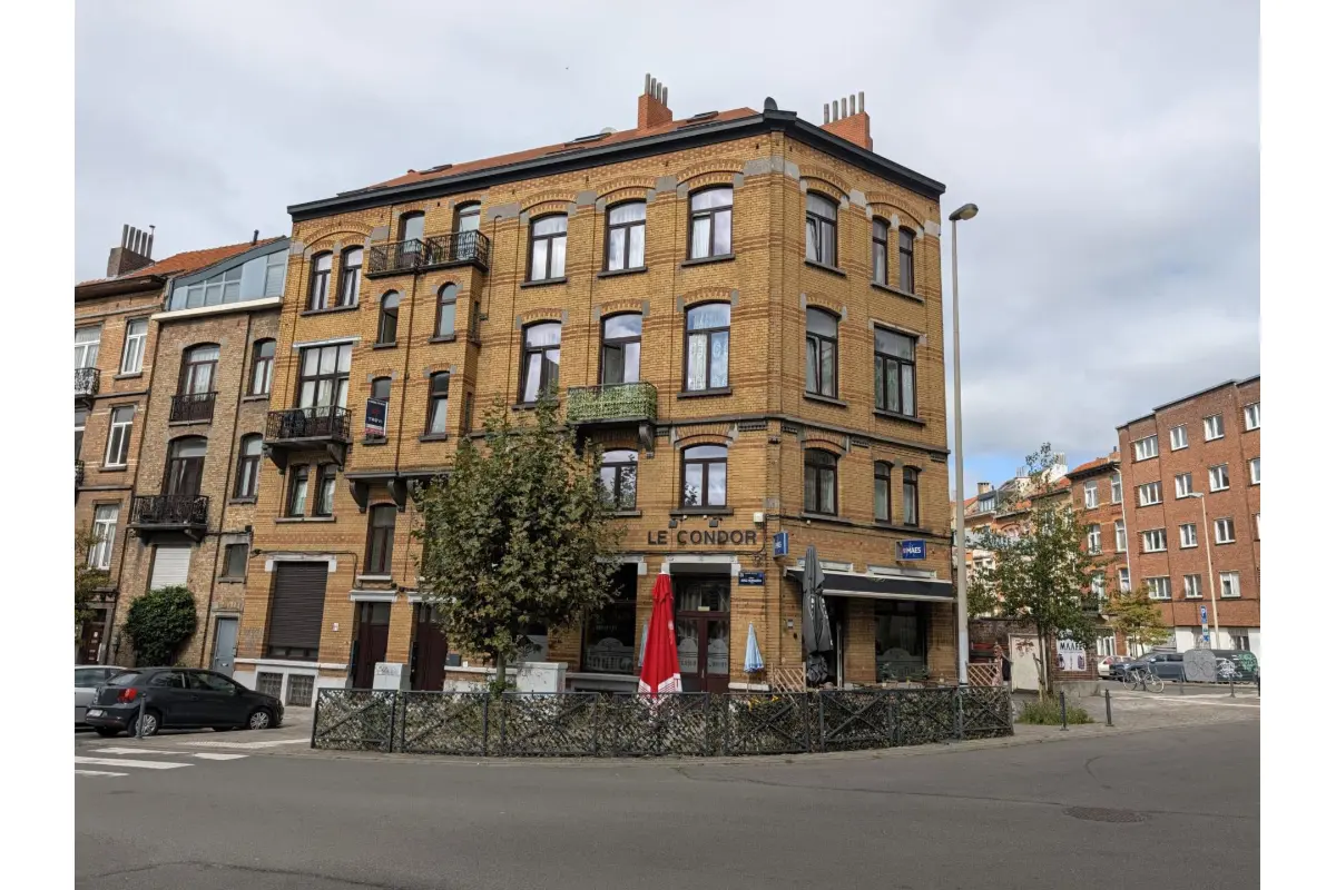 Mixgebouw te  koop in Schaarbeek 1030 1490000.00€ 7 slaapkamers 500.00m² - Zoekertje 823335
