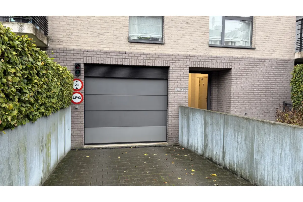 Parking à louer à Auderghem 1160 80.00€  chambres m² - annonce 824619