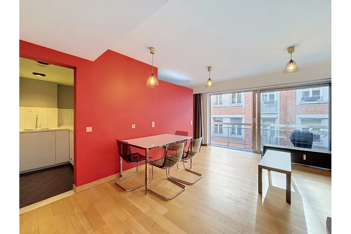 Studio à  à Saint-Gilles 1060 1200.00€ 1 chambres 53.00m² - annonce 825201
