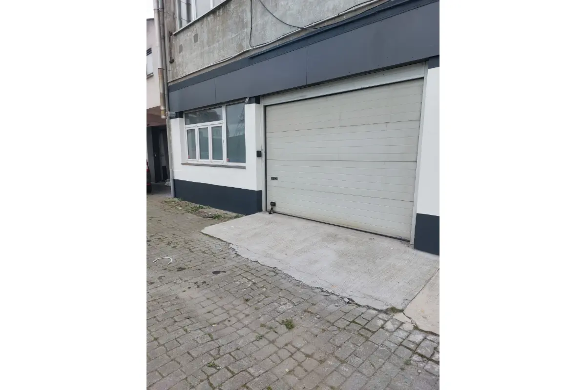 Handelszaak te  koop in Haren 1130 150000.00€ 0 slaapkamers m² - Zoekertje 824570