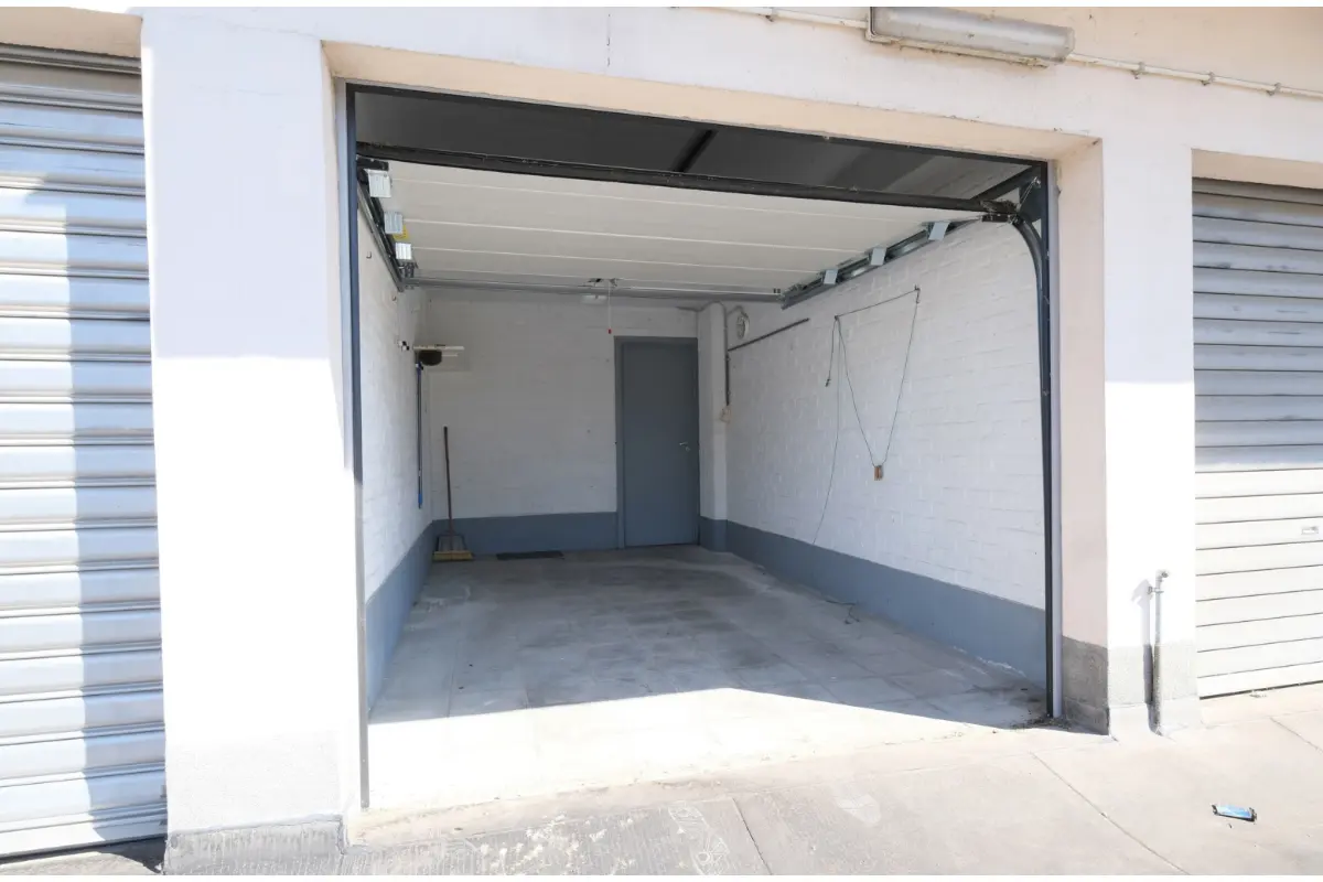 Parking / garage à vendre à Molenbeek-Saint-Jean 1080 30000.00€  chambres m² - annonce 824666
