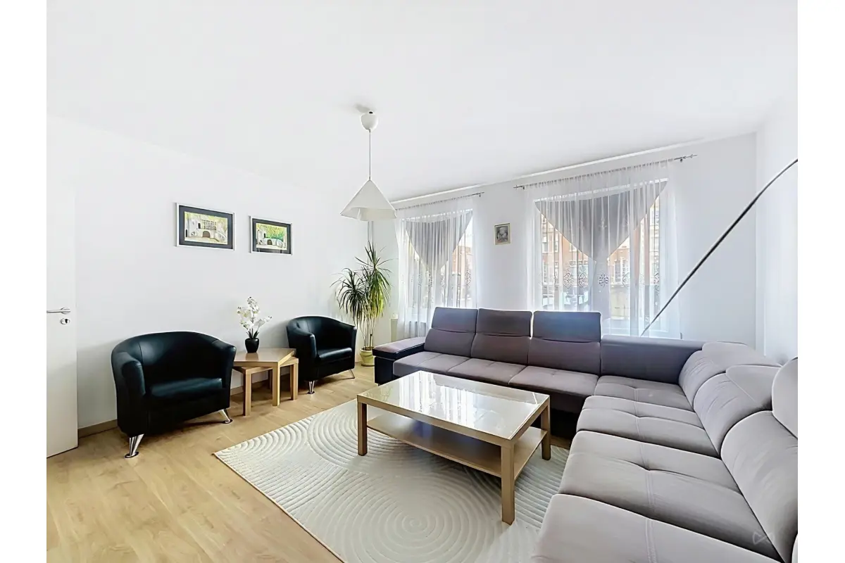 Huis te  in Anderlecht 1070 379000.00€ 3 slaapkamers 185.00m² - Zoekertje 825548