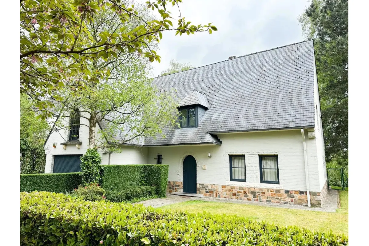 Maison à  à Waterloo 1410 2850.00€ 5 chambres 310.00m² - annonce 826837