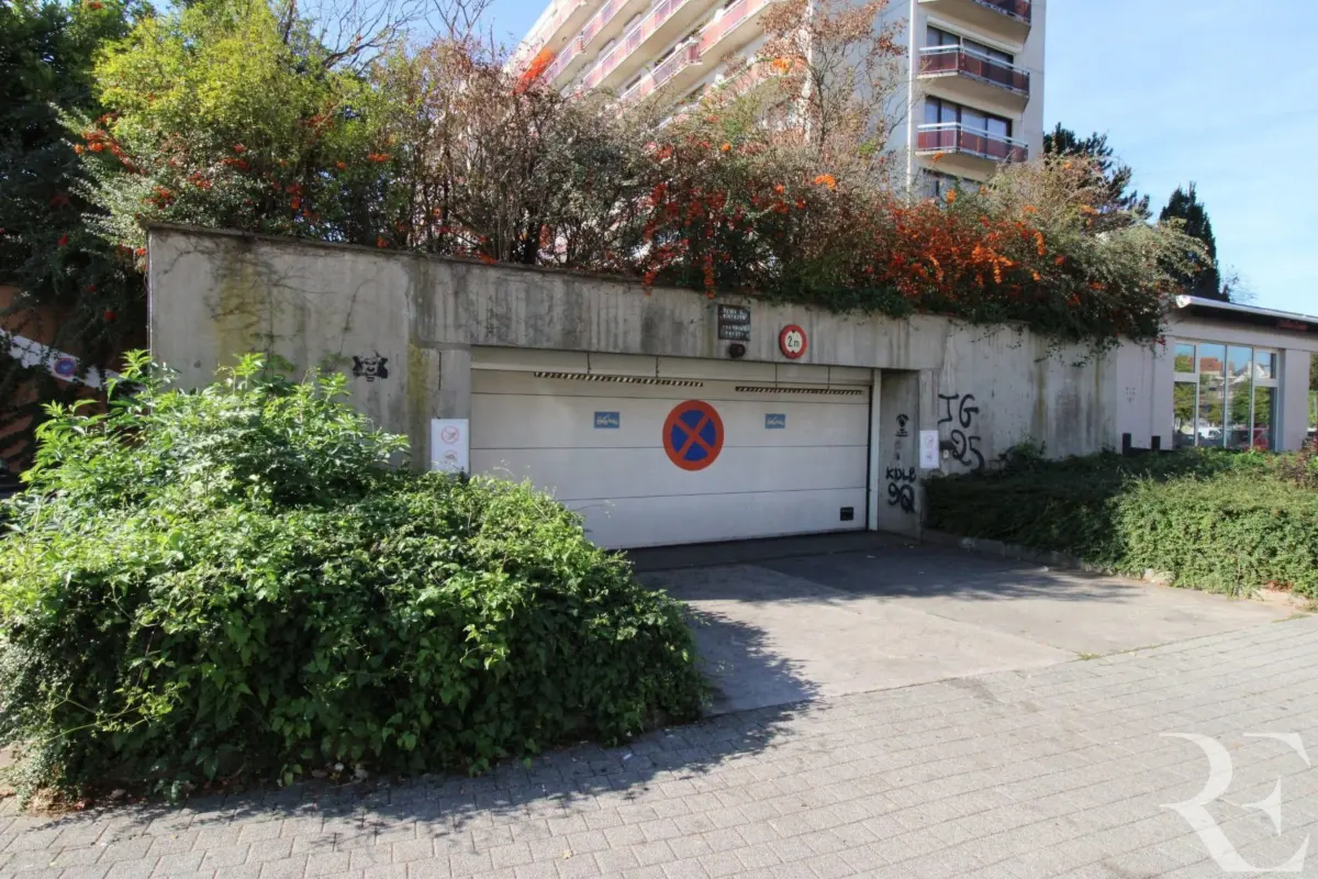 Parking / garage à vendre à Molenbeek-Saint-Jean 1080 17000.00€  chambres m² - annonce 826520