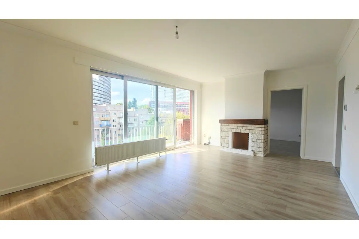 Appartement te  huur in Sint-Jans-Molenbeek 1080 920.00€ 1 slaapkamers 56.00m² - Zoekertje 826753