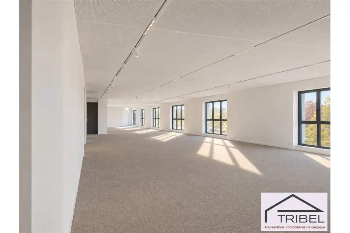 Handelszaak te  huur in Elsene 1050 7916.67€  slaapkamers 419.00m² - Zoekertje 826664