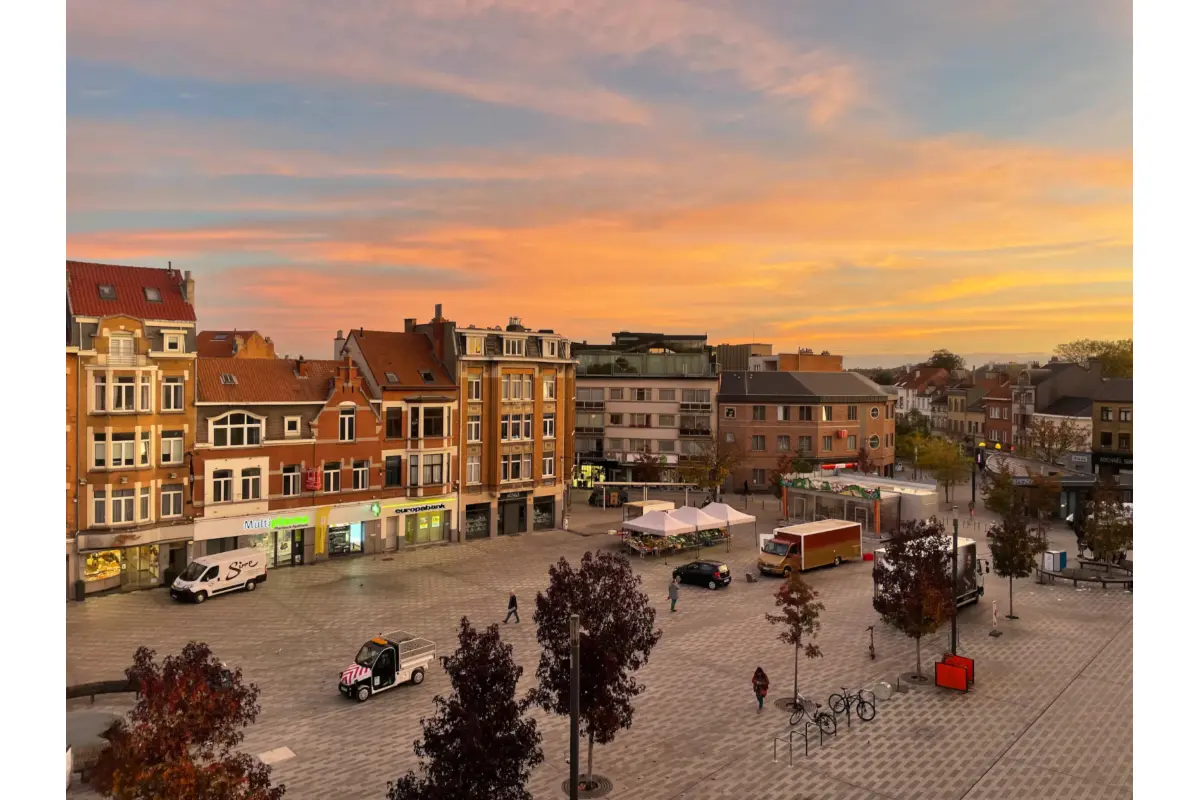 Appartement te  huur in Jette 1090 1700.00€  slaapkamers m² - Zoekertje 826849
