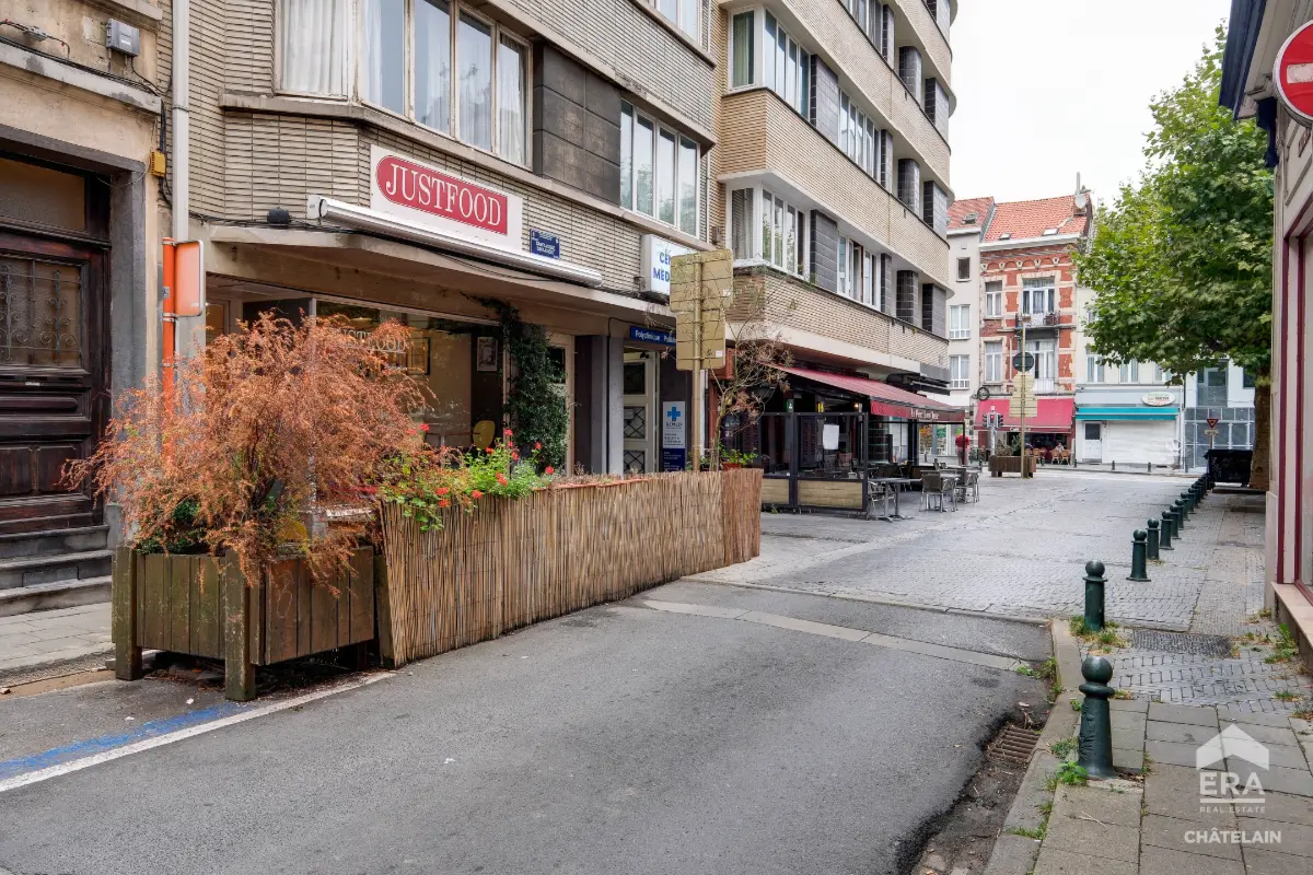 Handelszaak te  koop in Sint-Joost-ten-Node 1210 145000.00€ 0 slaapkamers 45.00m² - Zoekertje 826870