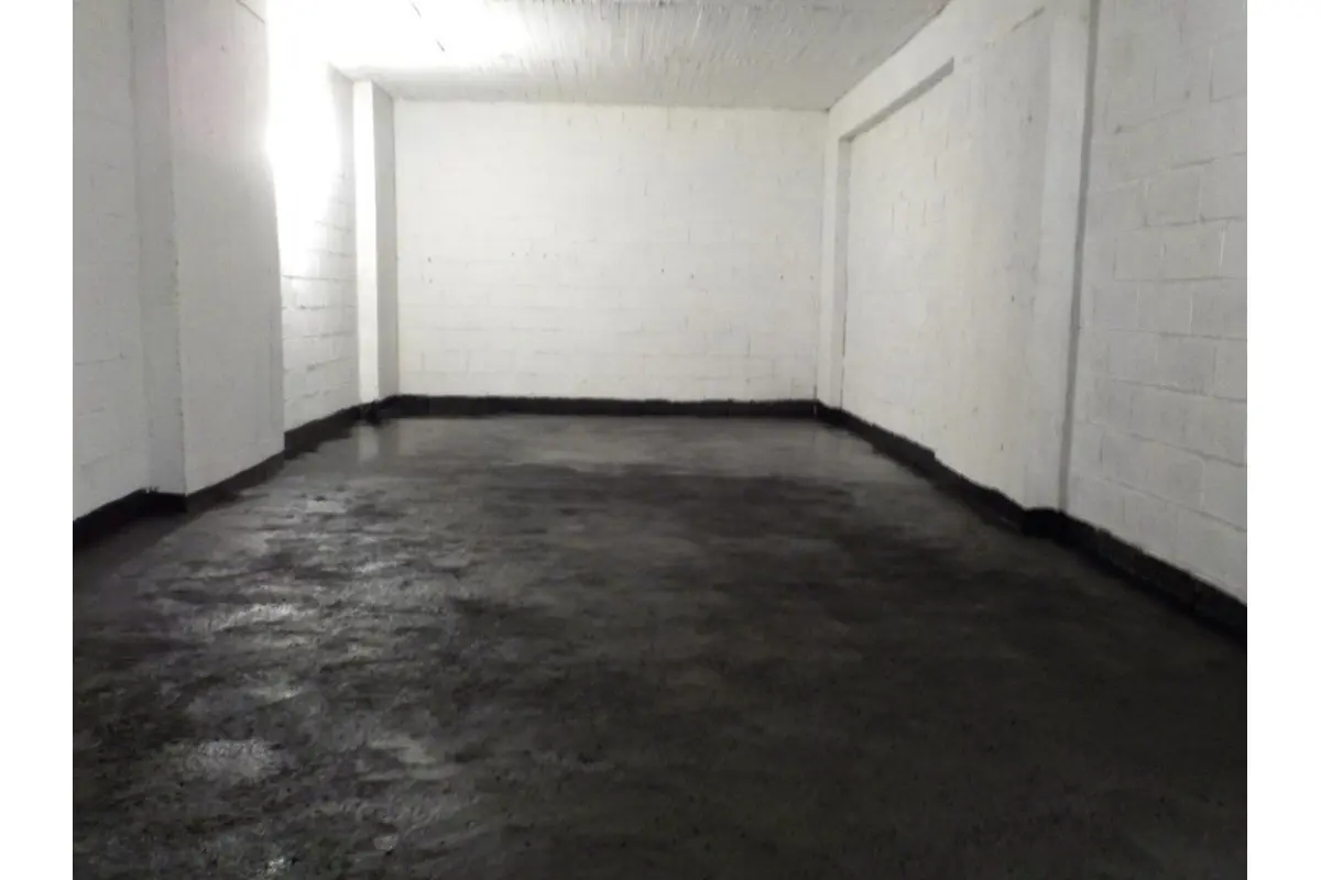 Parking & garage te  koop in Sint-Pieters-Woluwe 1150 60000.00€  slaapkamers m² - Zoekertje 827006