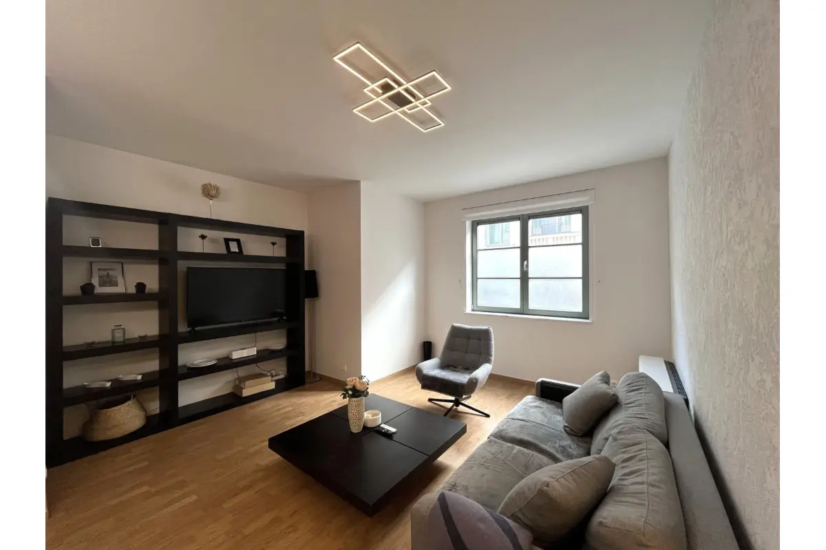Rez-de-chaussée à  à Ixelles 1050 1200.00€ 1 chambres 60.00m² - annonce 827083