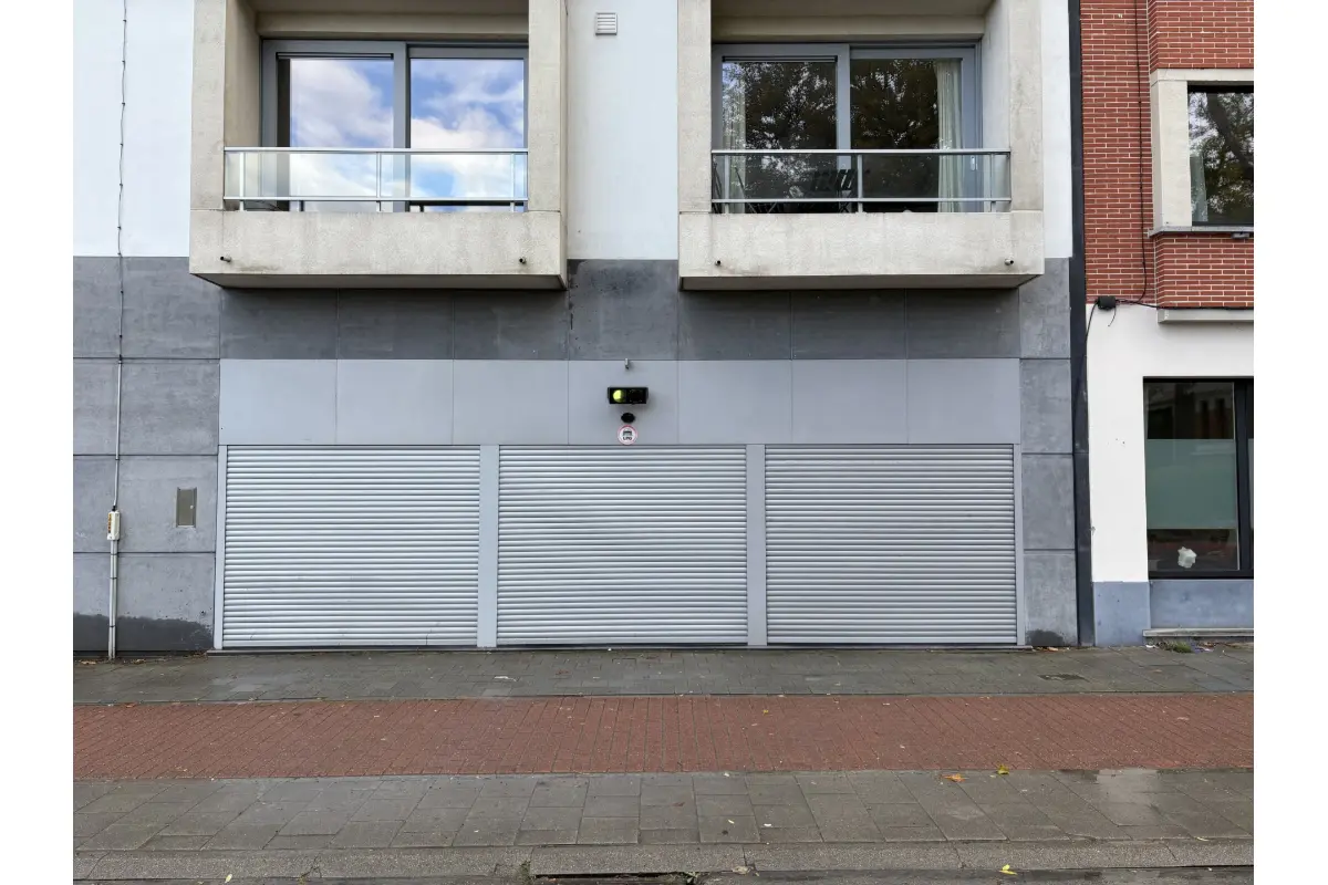 Parking & garage te  koop in Gent 9000 28000.00€  slaapkamers m² - Zoekertje 827457