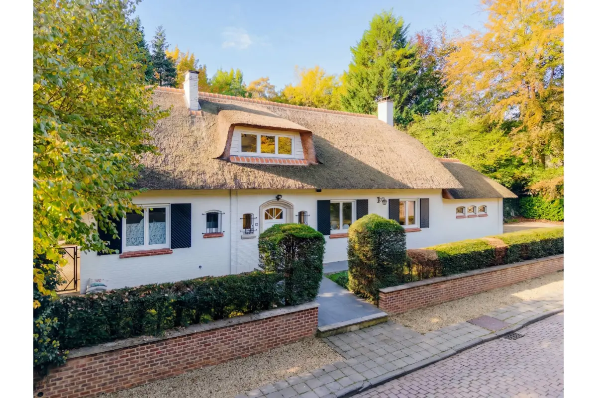 Maison à  à Woluwe-Saint-Pierre 1150 3900.00€ 4 chambres 230.00m² - annonce 828807